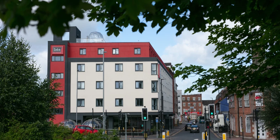 Sadie by Best Western Luton