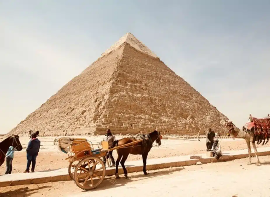 Pyramids of Giza Day Tour of Cairo
